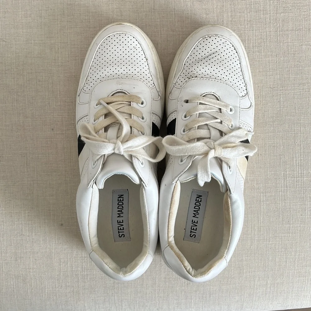 Steve Madden Braden Platform Sneakers - Picture 2 of 4